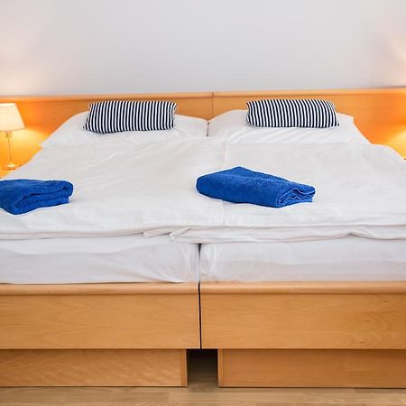 Hotel Laguna Ceske Budejovice Habitación foto